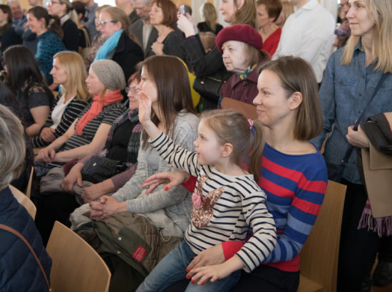 Lasteekraani Muusikastuudio mudilaste hea tuju kontsert Valges saalis